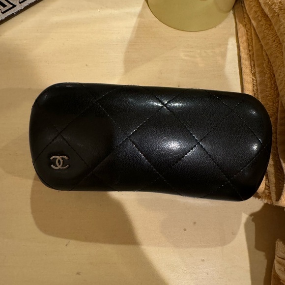 CHANEL
Silvertone Metal And Purple Tinted Sunglasses-4218 - Picture 7 of 10